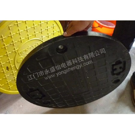 High strength SMC manhole cover